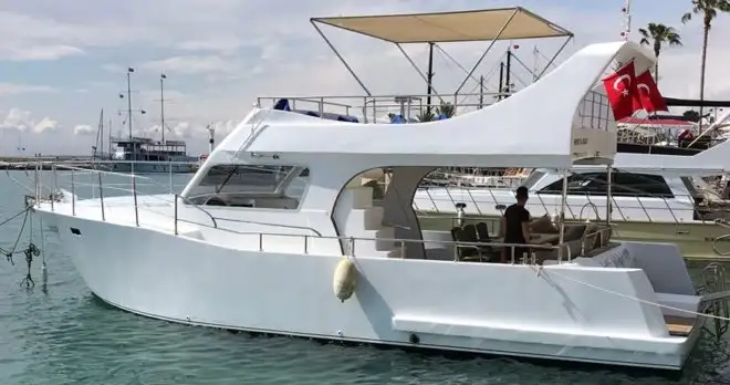 Side Private Yacht Tour (Start Time 15:00)